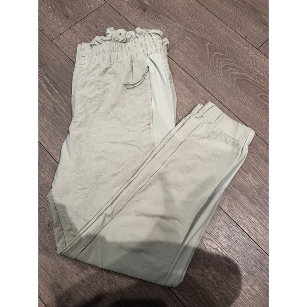 FLX Women’s Beige Lightweight Jogger Pants Size Small Athleisure